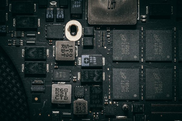 Welche Rolle spielt das Internet bei der digitalen Bildung?